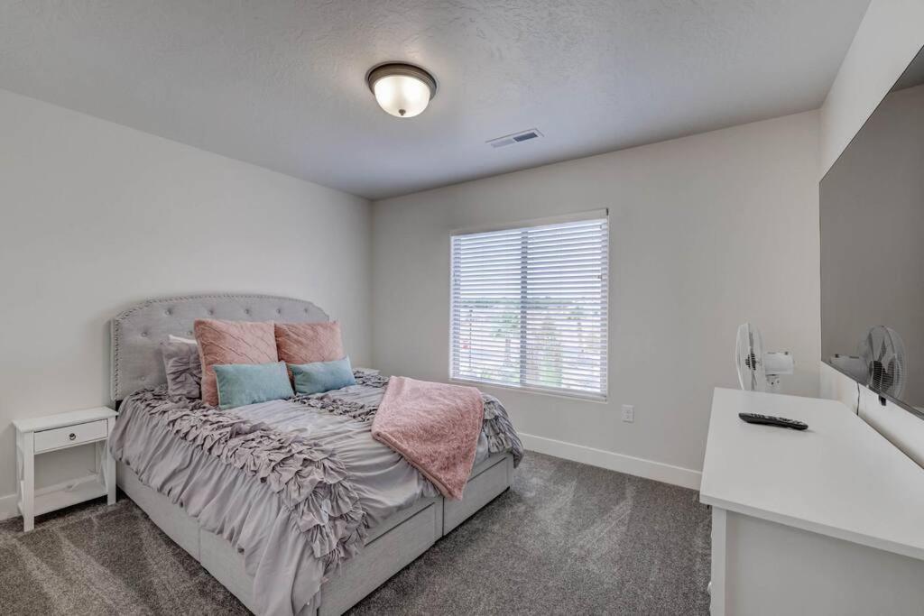 Вилла St George, Private Hot Tub/Patio, New Community Вашингтон Экстерьер фото