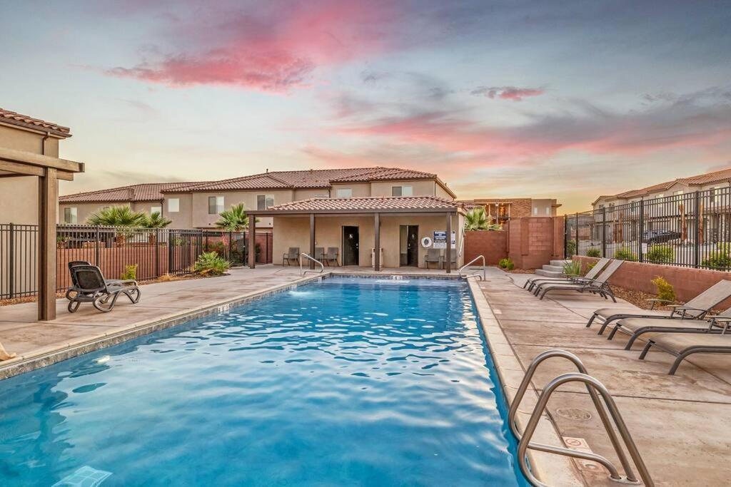 Вилла St George, Private Hot Tub/Patio, New Community Вашингтон Экстерьер фото